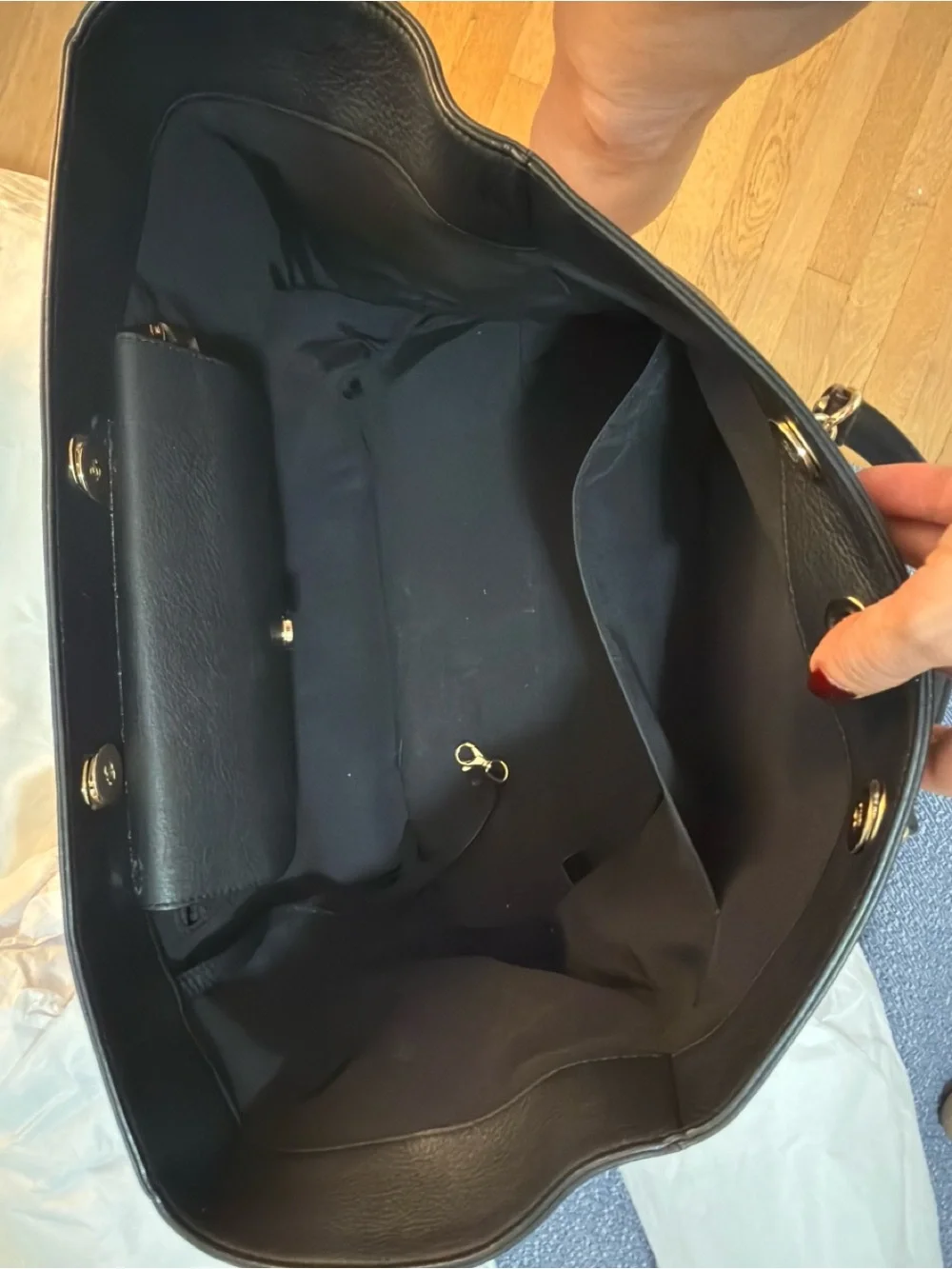 Black Chanel Large Bullskin Stitched Tote Satchel - Excellent condition